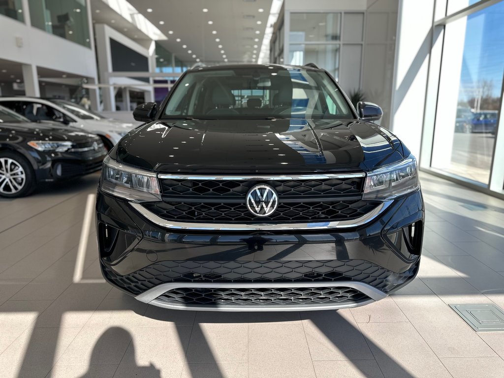 2022  Taos Comfortline AWD | TOIT PANO | CARPLAY | CAMÉRA +++ in Laval, Quebec - 15 - w1024h768px