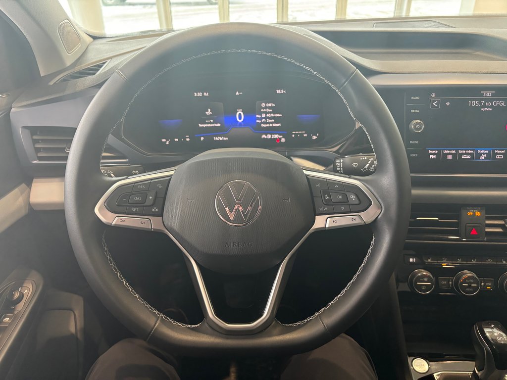 Volkswagen Taos Comfortline 4MOTION | CARPLAY | CAMÉRA | BAS KM!!! 2022 à Laval, Québec - 11 - w1024h768px