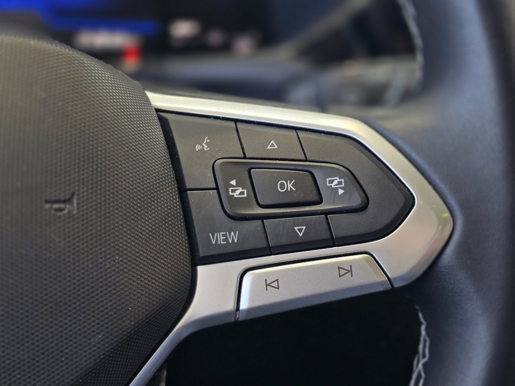 Volkswagen Taos Comfortline AWD | TOIT PANO | CARPLAY | CAMÉRA 2022 à Laval, Québec - 15 - w1024h768px