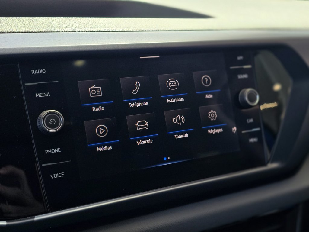 Volkswagen Taos Comfortline AWD | TOIT PANO | CARPLAY | CAMÉRA 2022 à Laval, Québec - 18 - w1024h768px