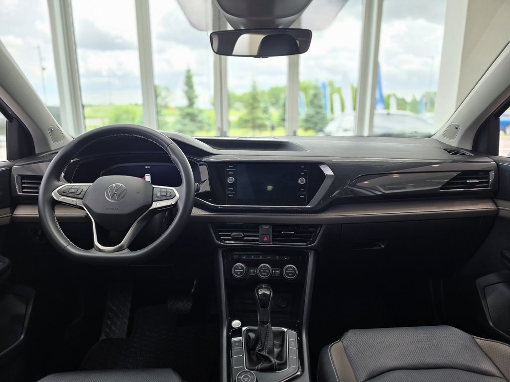 2022 Volkswagen Taos Highline PANO | CUIR | CARPLAY | DÉMARREUR |BAS KM in Laval, Quebec - 11 - w1024h768px