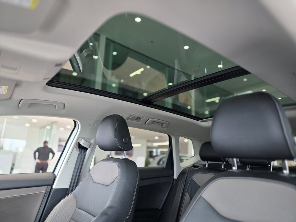 2022 Volkswagen Taos Highline PANO | CUIR | CARPLAY | DÉMARREUR |BAS KM in Laval, Quebec - 20 - w1024h768px