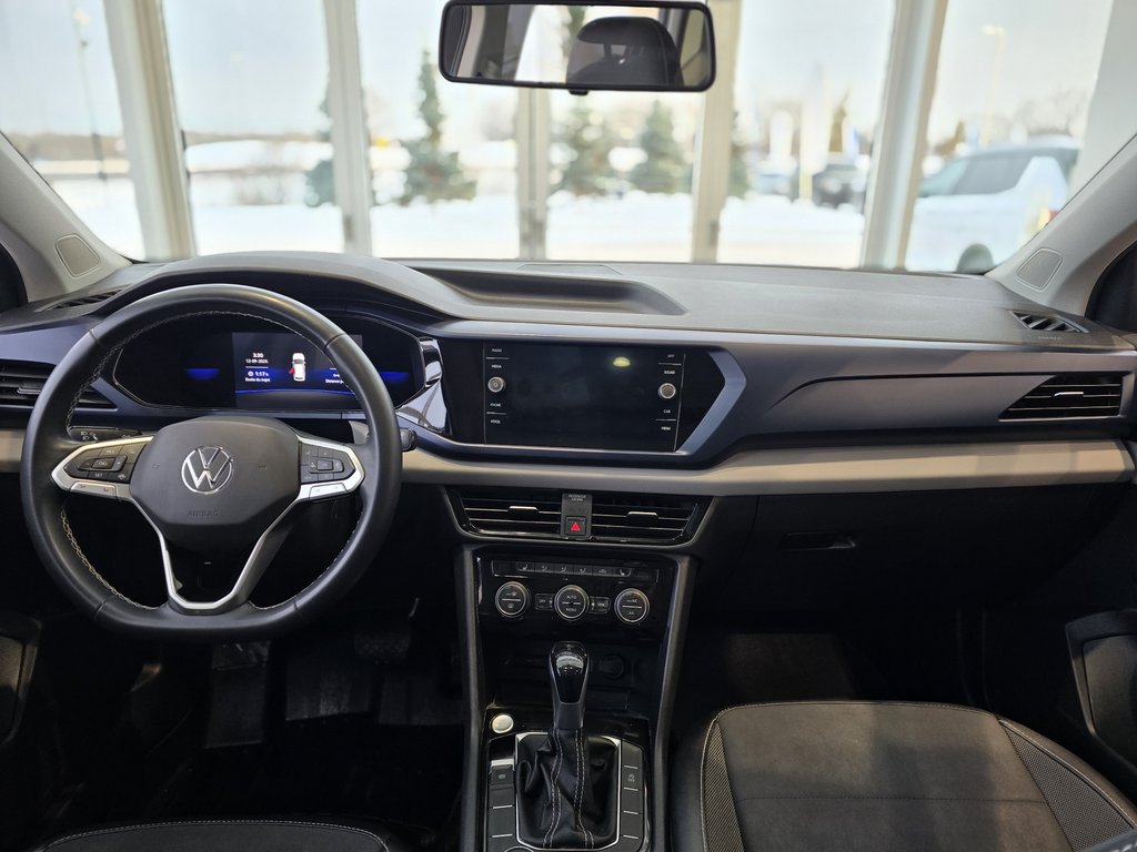 Volkswagen Taos Comfortline | BAS KM | DÉMARREUR | CARPLAY | +++ 2022 à Laval, Québec - 11 - w1024h768px