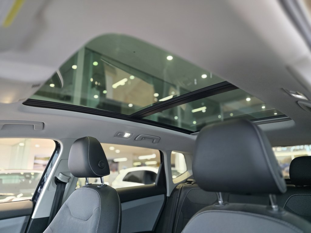 Volkswagen Taos Comfortline | BAS KM | DÉMARREUR | CARPLAY | +++ 2022 à Laval, Québec - 19 - w1024h768px