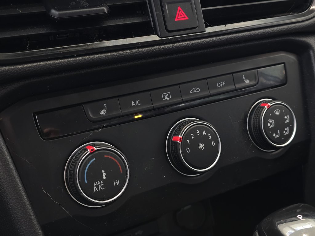 Volkswagen Taos Trendline | BAS KM | 4MOTION | CARPLAY | CAMÉRA | 2022 à Laval, Québec - 17 - w1024h768px