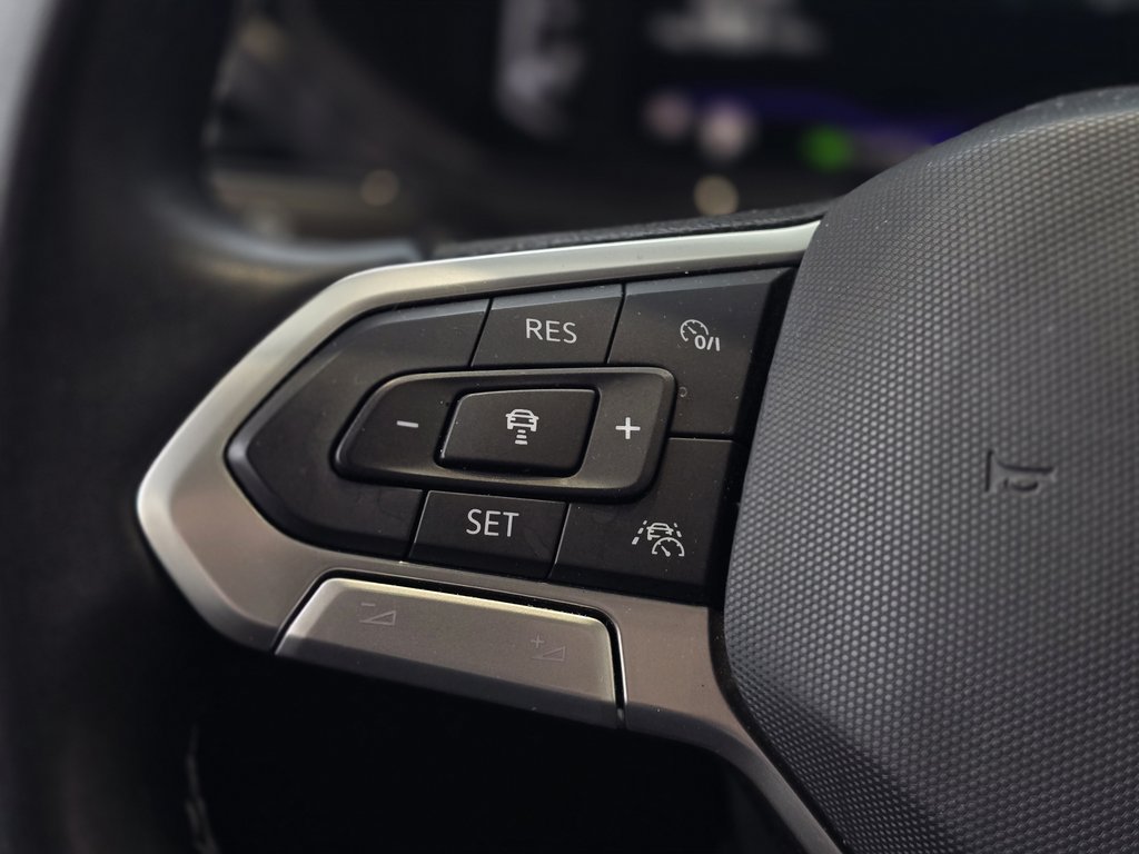 Volkswagen Taos Highline | BAS KM | DÉMARREUR | PANO | CUIR | AWD 2022 à Laval, Québec - 12 - w1024h768px