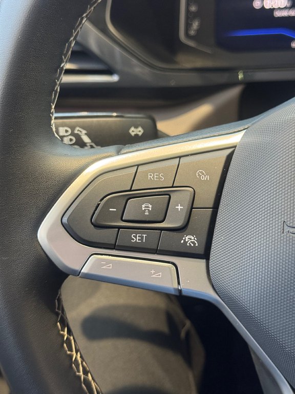2022 Volkswagen Taos Highline DÉMARREUR | PANO | CUIR | NAV | CAMÉRA in Laval, Quebec - 14 - w1024h768px