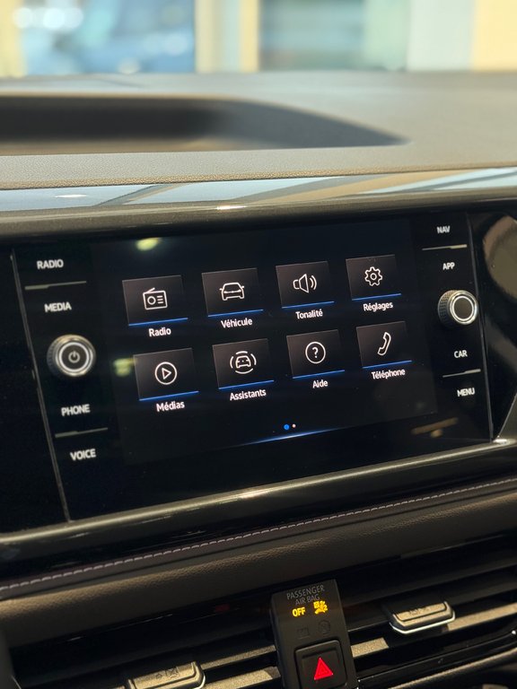 2022 Volkswagen Taos Highline DÉMARREUR | PANO | CUIR | NAV | CAMÉRA in Laval, Quebec - 18 - w1024h768px