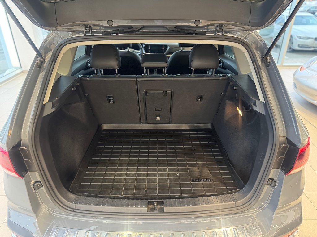 2022 Volkswagen Taos Highline DÉMARREUR | PANO | CUIR | NAV | CAMÉRA in Laval, Quebec - 9 - w1024h768px