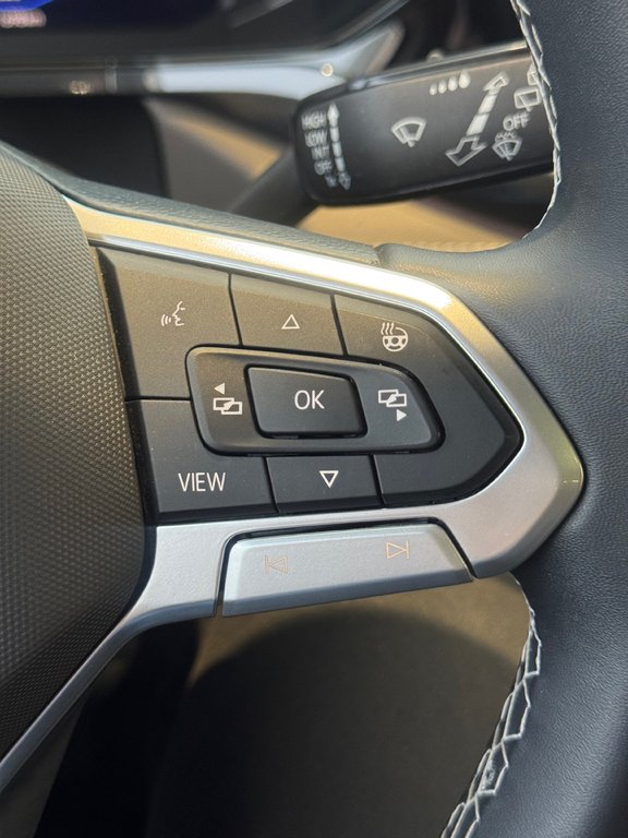 2022 Volkswagen Taos Highline DÉMARREUR | PANO | CUIR | NAV | CAMÉRA in Laval, Quebec - 15 - w1024h768px