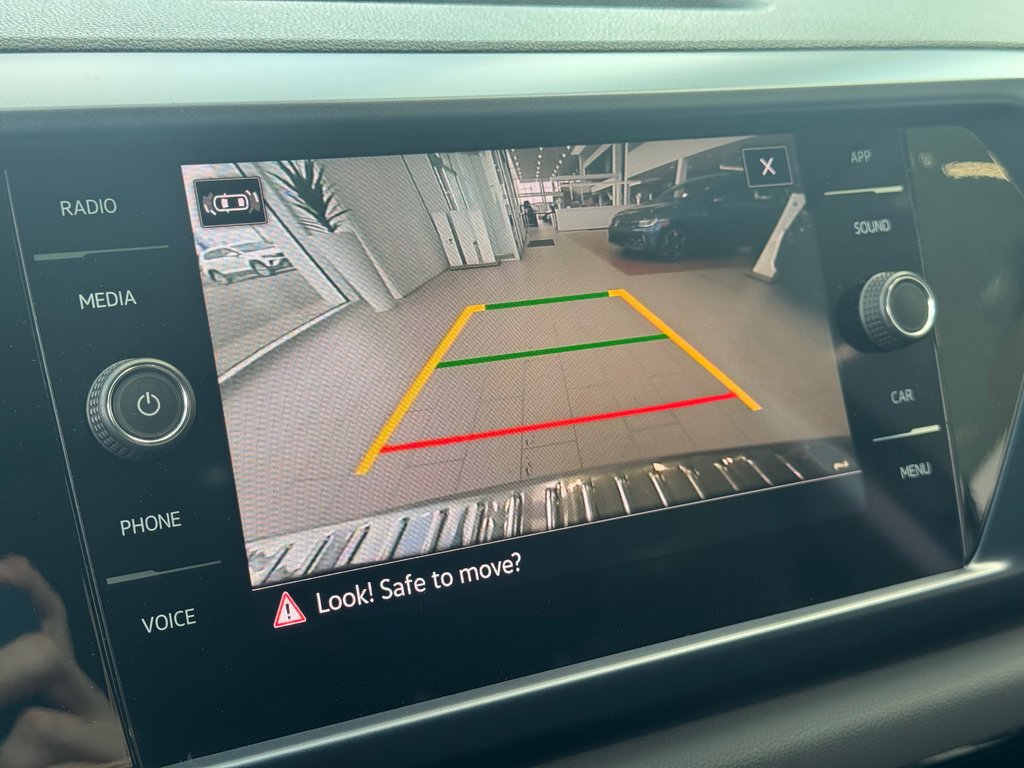 2022 Volkswagen Taos Comfortline | TOIT PANO | CAMÉRA | CARPLAY I +++ in Laval, Quebec - 19 - w1024h768px