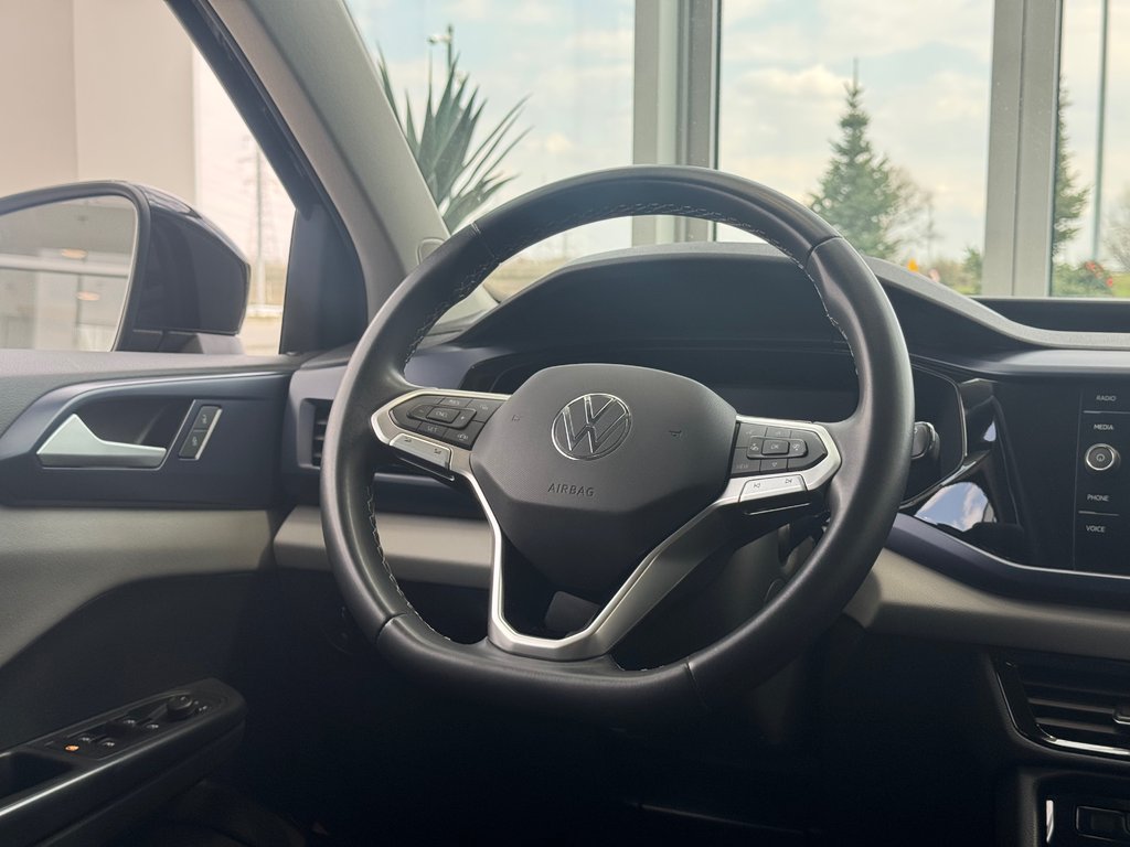 2022 Volkswagen Taos Comfortline | TOIT PANO | CAMÉRA | CARPLAY I +++ in Laval, Quebec - 12 - w1024h768px