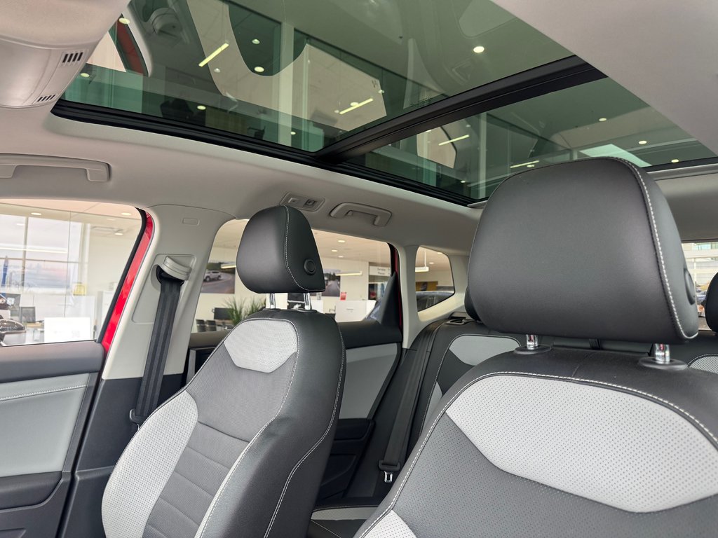 2022 Volkswagen Taos Highline | DÉMARREUR | PANO | CUIR | CARPLAY | +++ in Laval, Quebec - 20 - w1024h768px