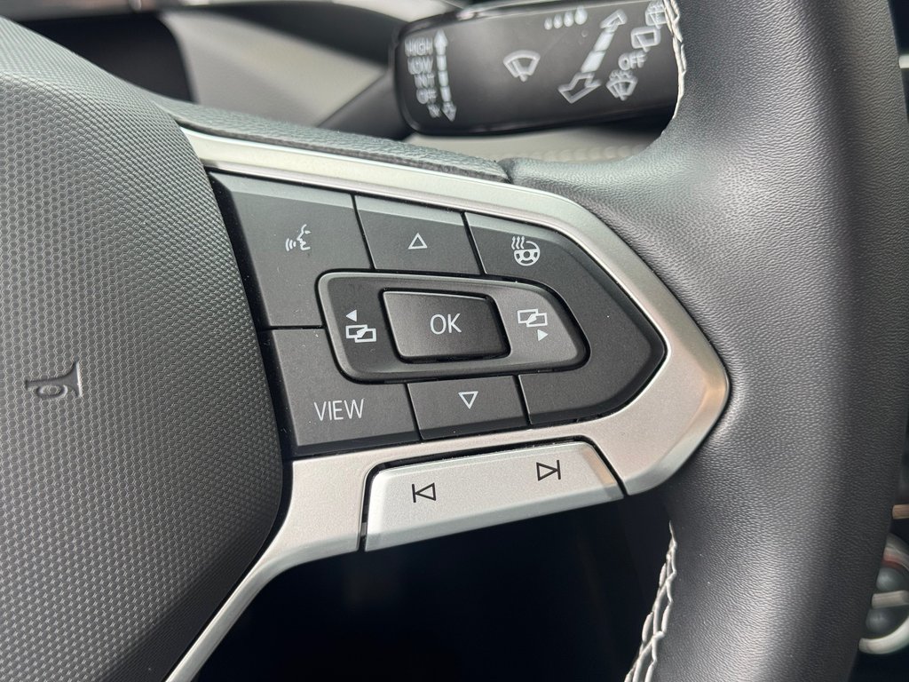 2022 Volkswagen Taos Highline | DÉMARREUR | PANO | CUIR | CARPLAY | +++ in Laval, Quebec - 15 - w1024h768px