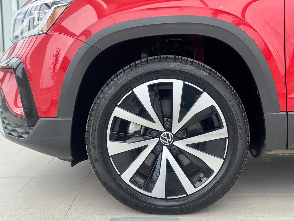 2022 Volkswagen Taos Highline | DÉMARREUR | PANO | CUIR | CARPLAY | +++ in Laval, Quebec - 5 - w1024h768px