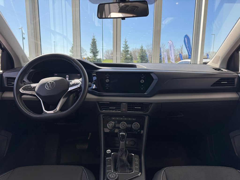 2022 Volkswagen Taos Comfortline AWD | TOIT PANO | CAMÉRA | CARPLAY +++ in Laval, Quebec - 10 - w1024h768px