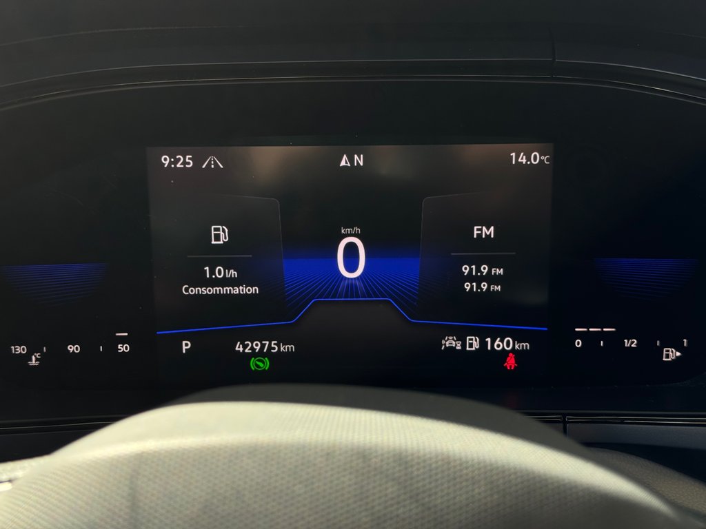 2022 Volkswagen Taos Comfortline AWD | TOIT PANO | CAMÉRA | CARPLAY +++ in Laval, Quebec - 12 - w1024h768px