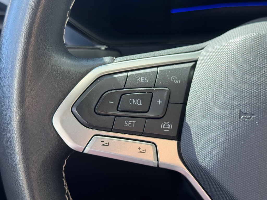 2022 Volkswagen Taos Comfortline AWD | TOIT PANO | CAMÉRA | CARPLAY +++ in Laval, Quebec - 13 - w1024h768px