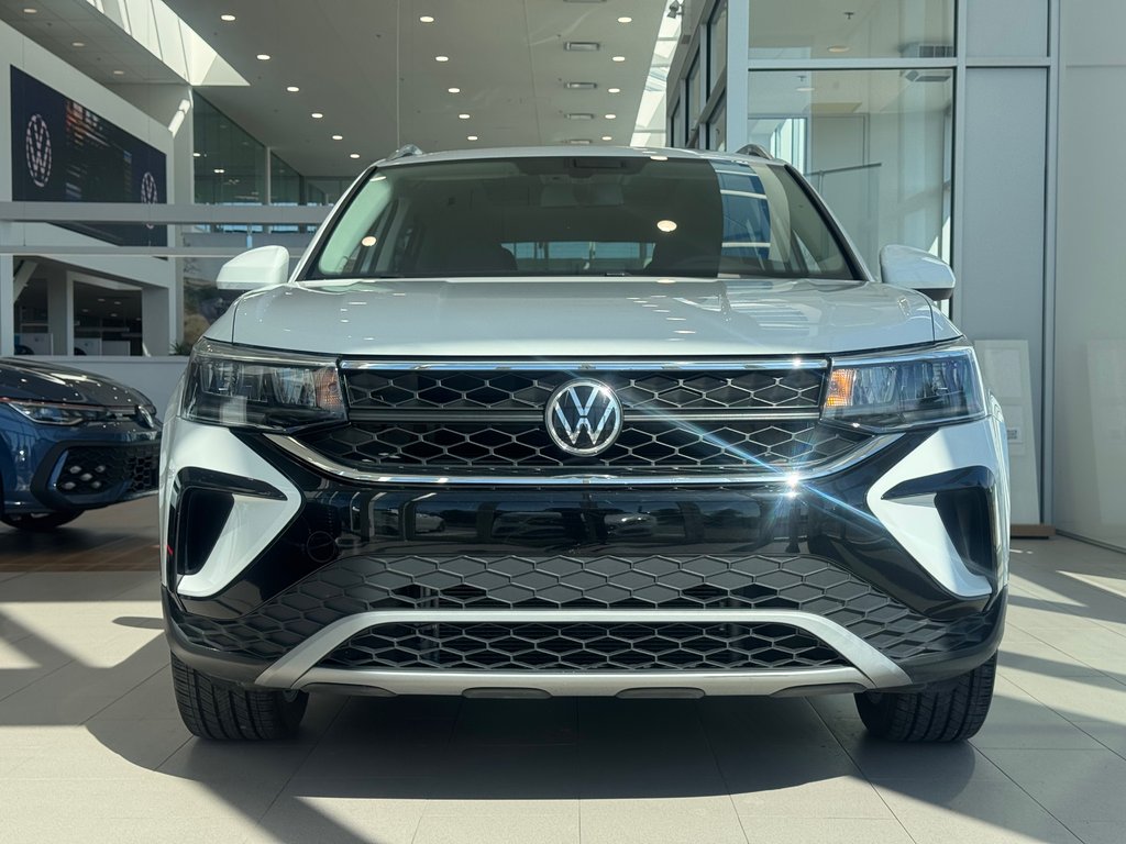 2022 Volkswagen Taos Comfortline AWD | TOIT PANO | CAMÉRA | CARPLAY +++ in Laval, Quebec - 3 - w1024h768px