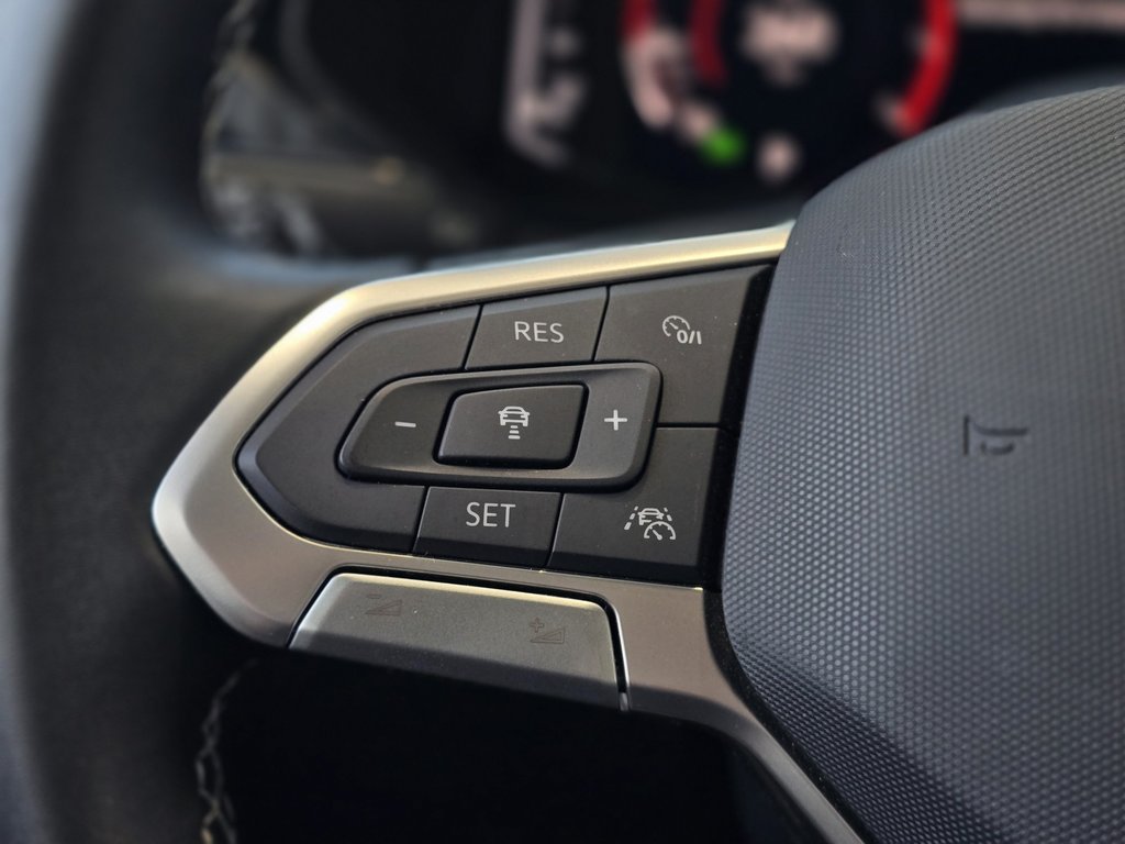 2023 Volkswagen Taos Highline TOIT PANO | CUIR | CARPLAY | CAMÉRA | +++ in Laval, Quebec - 14 - w1024h768px