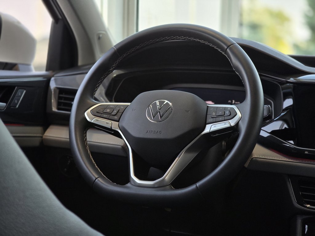 2023 Volkswagen Taos Highline TOIT PANO | CUIR | CARPLAY | CAMÉRA | +++ in Laval, Quebec - 12 - w1024h768px