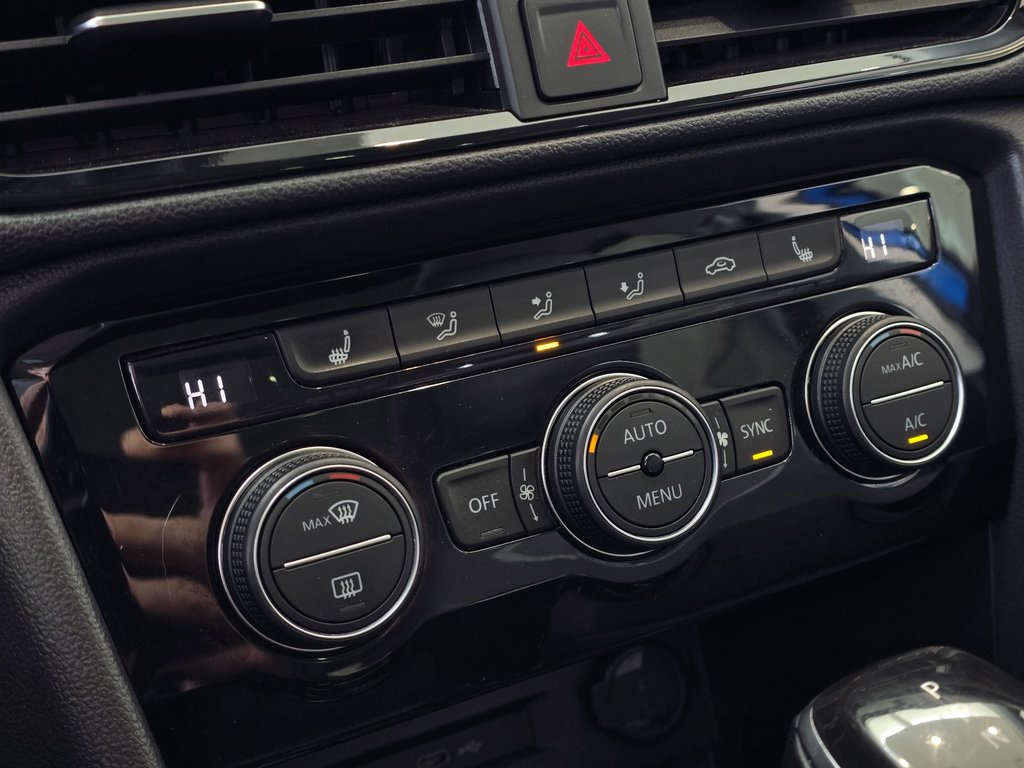 2023 Volkswagen Taos Comfortline AWD | TOIT PANO | CAM | CARPLAY | +++ in Laval, Quebec - 17 - w1024h768px