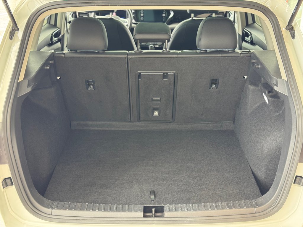 2024 Volkswagen Taos Comfortline Black Edition TOIT PANO | CARPLAY +++ in Laval, Quebec - 9 - w1024h768px