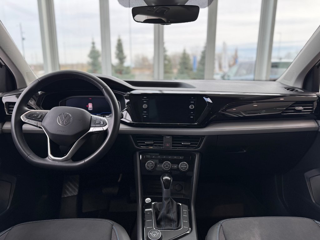 2024 Volkswagen Taos Comfortline Black Edition TOIT PANO | CARPLAY +++ in Laval, Quebec - 11 - w1024h768px