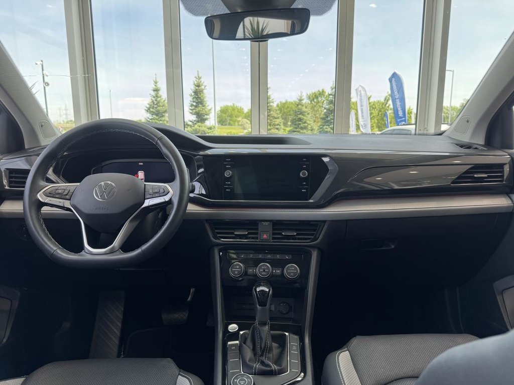 Volkswagen Taos Highline 4MOTION | DÉMARREUR | TOIT PANO | CUIR | CARPLAY +++ 2024 à Laval, Québec - 11 - w1024h768px