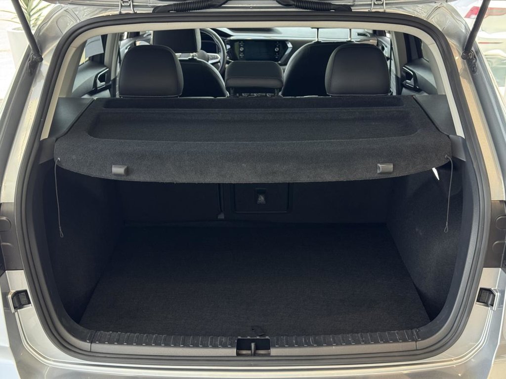 Volkswagen Taos Highline 4MOTION | DÉMARREUR | TOIT PANO | CUIR | CARPLAY +++ 2024 à Laval, Québec - 9 - w1024h768px