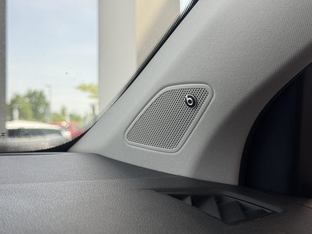 Volkswagen Taos Highline 4MOTION | DÉMARREUR | TOIT PANO | CUIR | CARPLAY +++ 2024 à Laval, Québec - 20 - w1024h768px