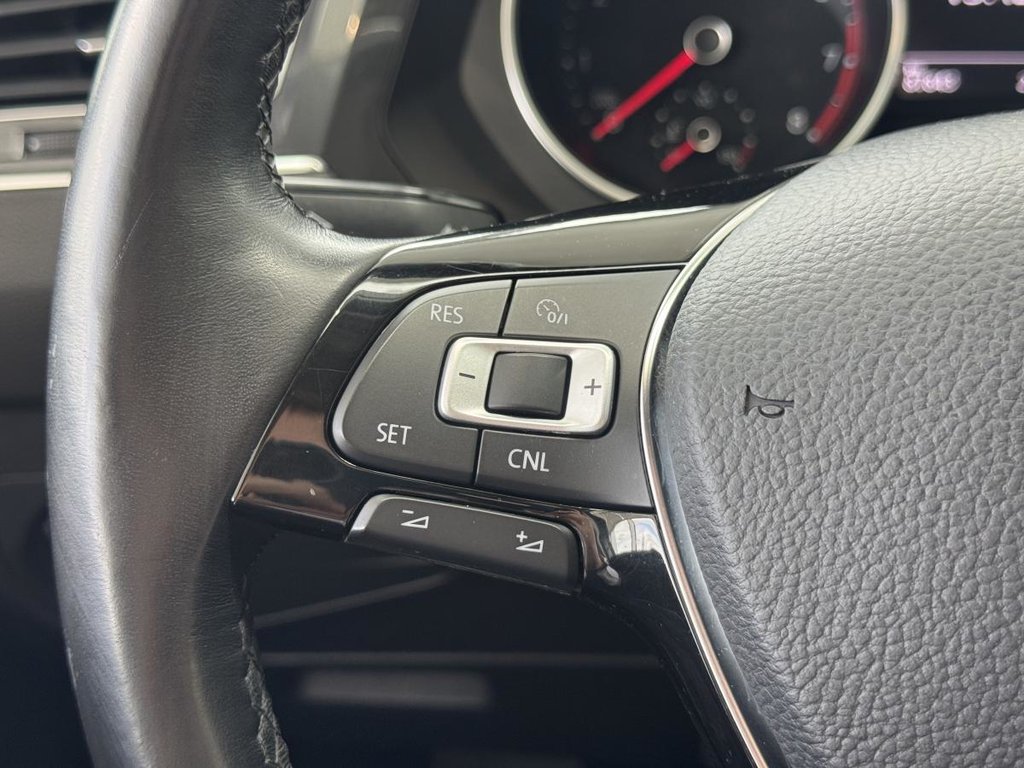 Volkswagen Tiguan Trendline 4MOTION | BAS KM | CARPLAY | CAMÉRA +++ 2018 à Laval, Québec - 14 - w1024h768px