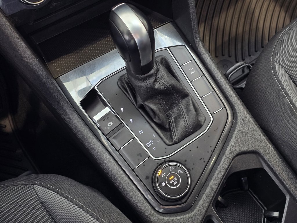2019 Volkswagen Tiguan Trendline BAS KM | 7 PASSAGERS | AWD | CARPLAY | + in Laval, Quebec - 17 - w1024h768px