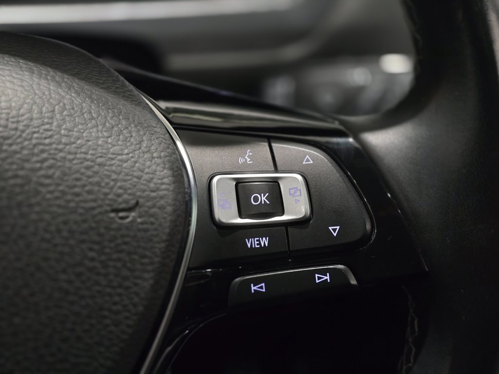 2019 Volkswagen Tiguan Highline R-LINE 7 PASSAGERS | BAS KM | NAV | CUIR in Laval, Quebec - 15 - w1024h768px