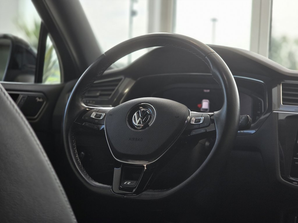 Tiguan Highline R-LINE | PANO | NAV | CUIR | BAS KM | +++ 2021 à Laval, Québec - 11 - w1024h768px