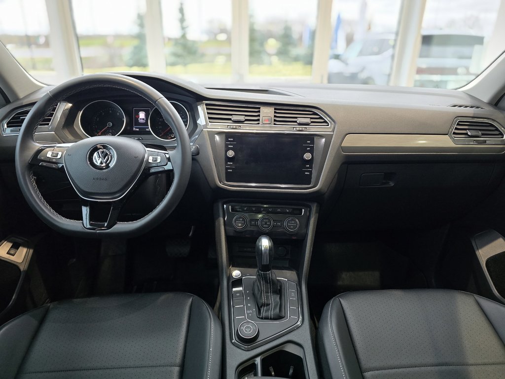 2021  Tiguan Comfortline | TOIT PANO | CARPLAY | CUIR | CAMÉRA in Laval, Quebec - 10 - w1024h768px