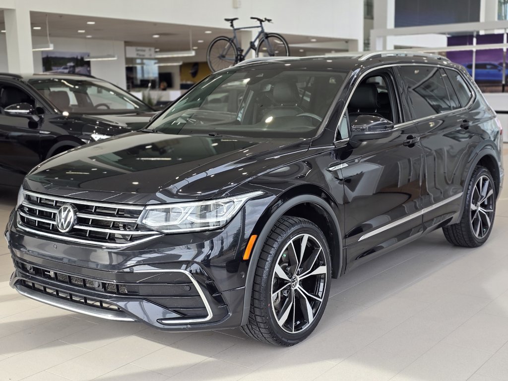 2022  Tiguan Highline R-Line TOIT PANO | NAV | CUIR | CARPLAY in Laval, Quebec - 4 - w1024h768px