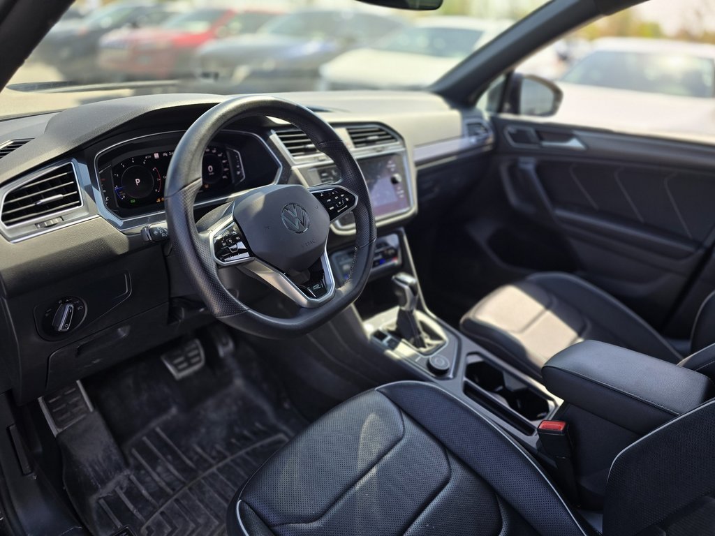 2022 Volkswagen Tiguan Highline R-Line | PANO | DÉMARREUR | CUIR | NAV in Laval, Quebec - 9 - w1024h768px