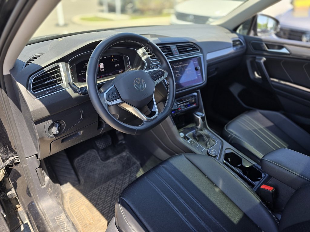 Volkswagen Tiguan Comfortline TOIT PANO | CUIR | CARPLAY | CAMÉRA 2022 à Laval, Québec - 8 - w1024h768px