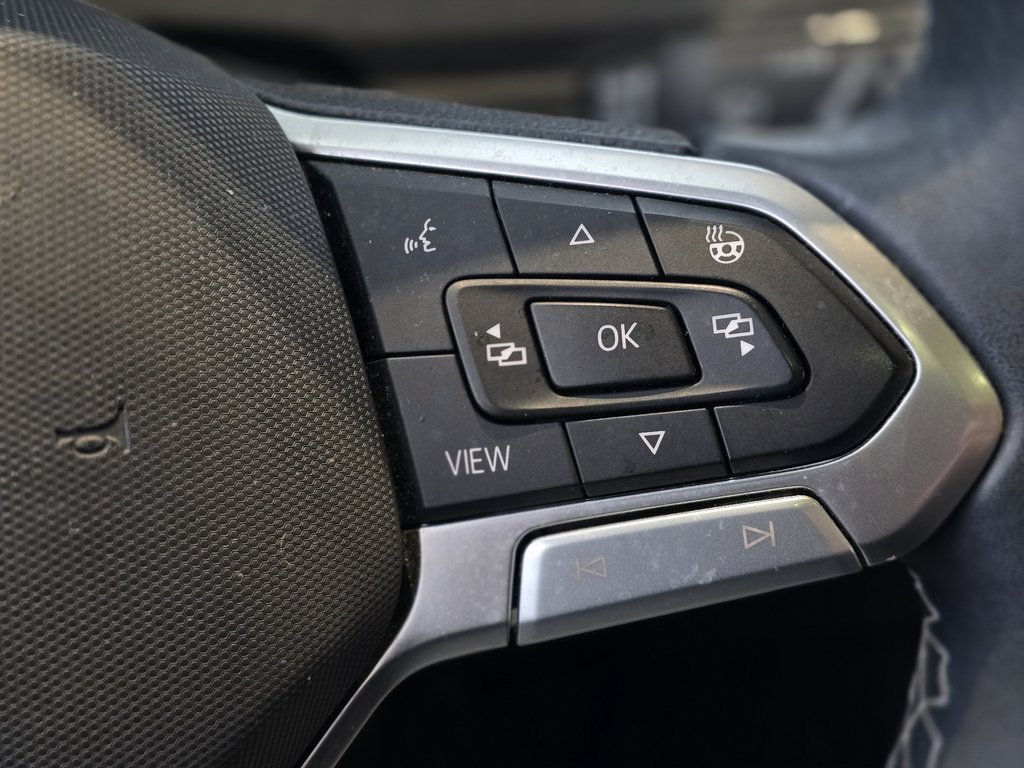 Volkswagen Tiguan Comfortline | TOIT PANO | CUIR | DÉMARREUR | +++ 2022 à Laval, Québec - 15 - w1024h768px