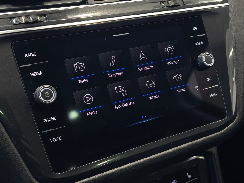 Volkswagen Tiguan Comfortline | TOIT PANO | CUIR | DÉMARREUR | +++ 2022 à Laval, Québec - 18 - w1024h768px