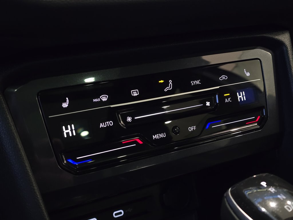 2022 Volkswagen Tiguan Comfortline R-LINE | BLACK PACK | TOIT PANO | CUIR in Laval, Quebec - 17 - w1024h768px