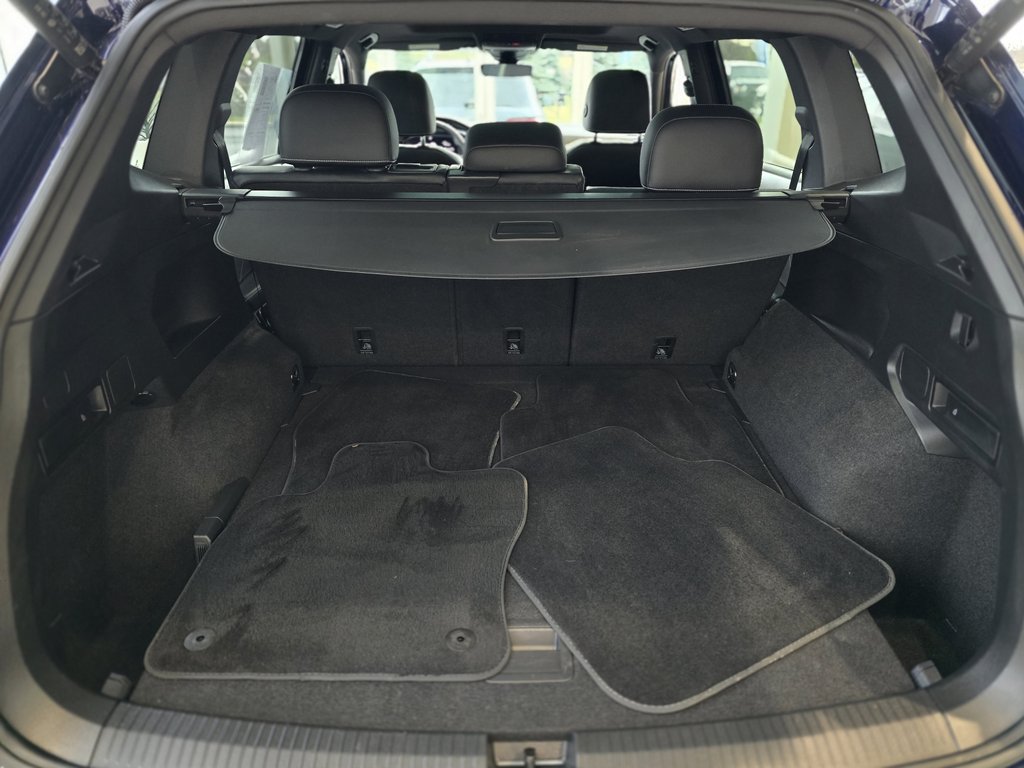 2022 Volkswagen Tiguan Highline R-Line TOIT PANO | CUIR | NAV | CARPLAY in Laval, Quebec - 9 - w1024h768px