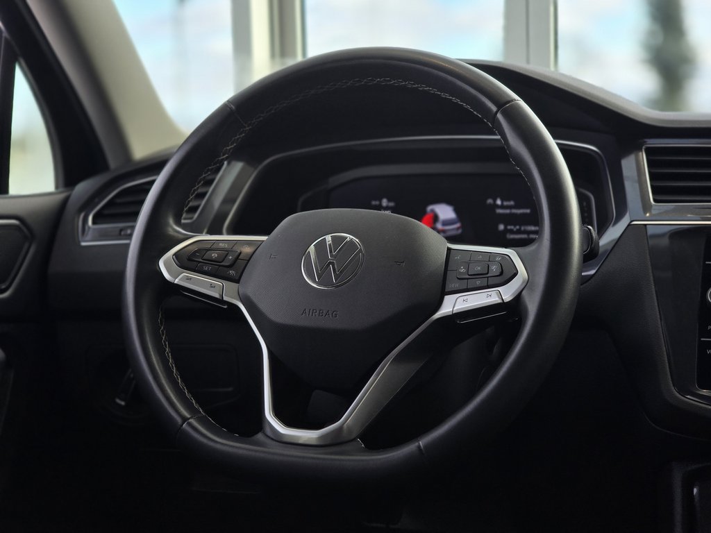 Volkswagen Tiguan Comfortline AWD | CARPLAY | CUIR | CAMÉRA | BAS KM 2022 à Laval, Québec - 12 - w1024h768px