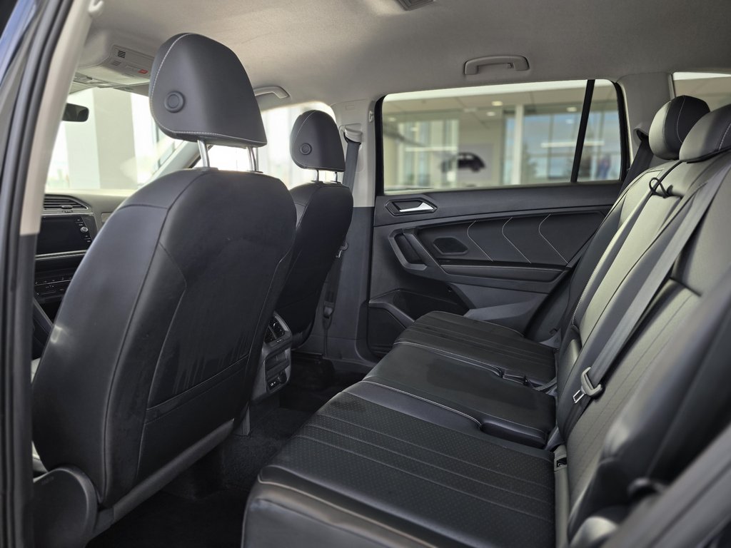 Volkswagen Tiguan Comfortline AWD | CARPLAY | CUIR | CAMÉRA | BAS KM 2022 à Laval, Québec - 10 - w1024h768px