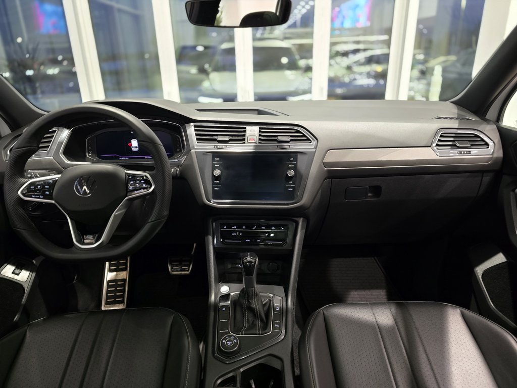 Volkswagen Tiguan Comfortline R-LINE | BLACK PACK | TOIT PANO | CUIR 2022 à Laval, Québec - 11 - w1024h768px