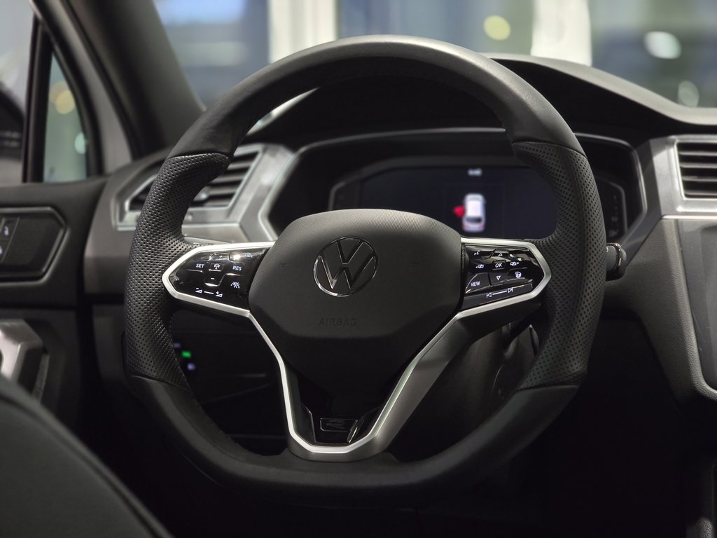 Volkswagen Tiguan Comfortline R-LINE | BLACK PACK | TOIT PANO | CUIR 2022 à Laval, Québec - 12 - w1024h768px