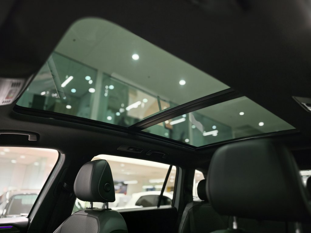 Volkswagen Tiguan Comfortline R-LINE | BLACK PACK | TOIT PANO | CUIR 2022 à Laval, Québec - 19 - w1024h768px