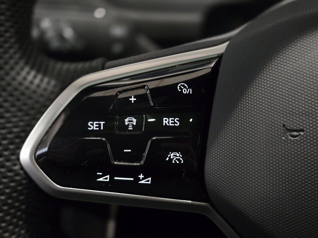 Volkswagen Tiguan Comfortline R-LINE | BLACK PACK | TOIT PANO | CUIR 2022 à Laval, Québec - 14 - w1024h768px