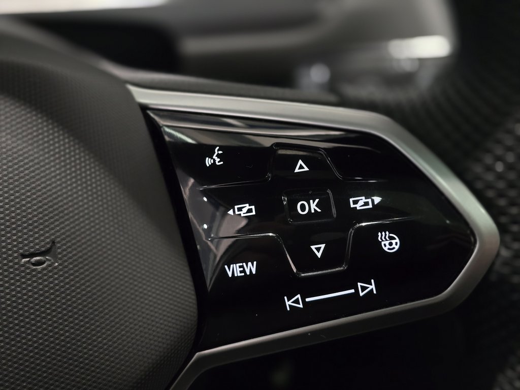 Volkswagen Tiguan Comfortline R-LINE | BLACK PACK | TOIT PANO | CUIR 2022 à Laval, Québec - 15 - w1024h768px